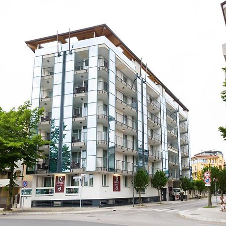Residence Aprilia Grado Exterior photo